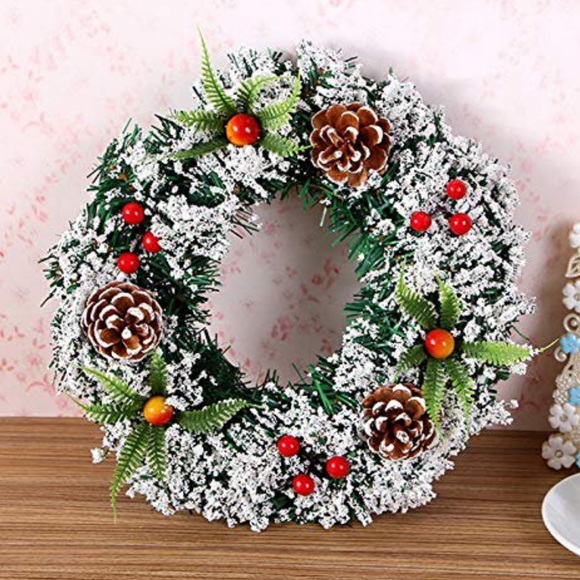 Christmas Pine Fake Fruit Frosted Pre Lit 40 cm Wreath - Picture 1 of 7